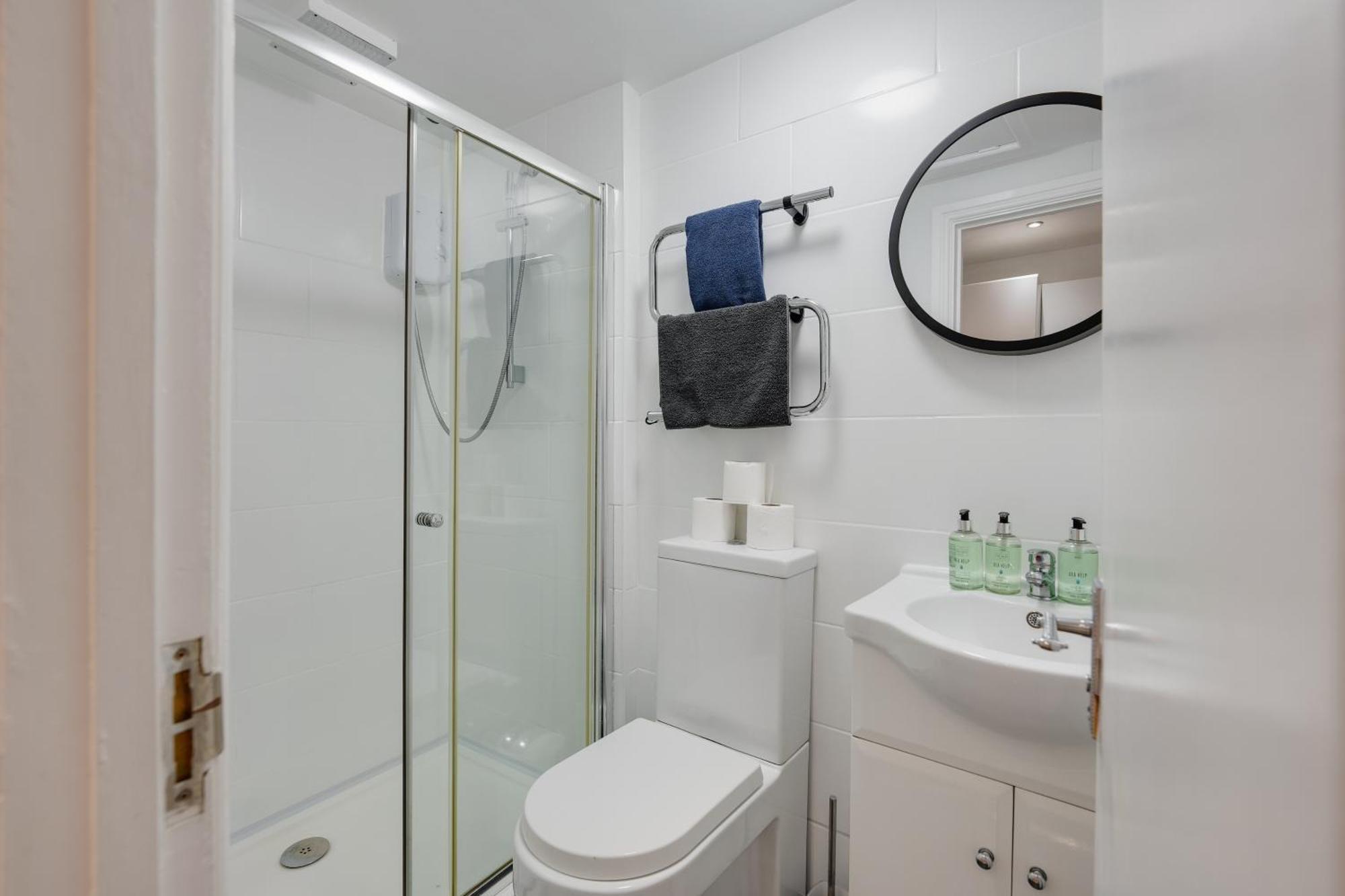 2 Bedroom Aprtmnt For Upto 6 Nr Centre, Uni &Parks Кардифф Экстерьер фото